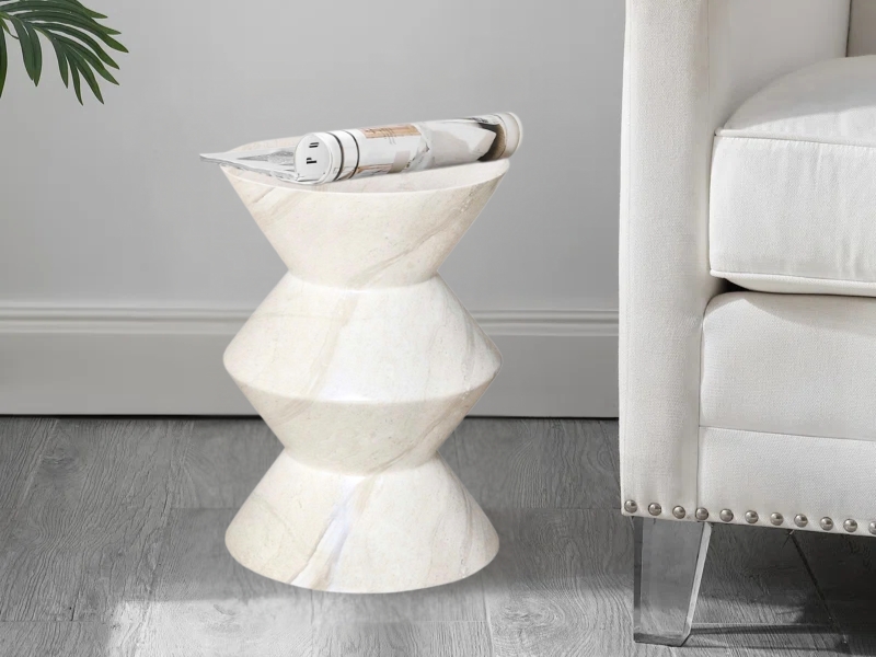 tristan-garden-stool